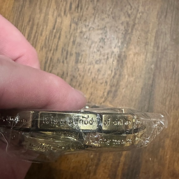 Star Wars A new hope crawl leather wrap Bracelet NWT - Picture 6 of 7